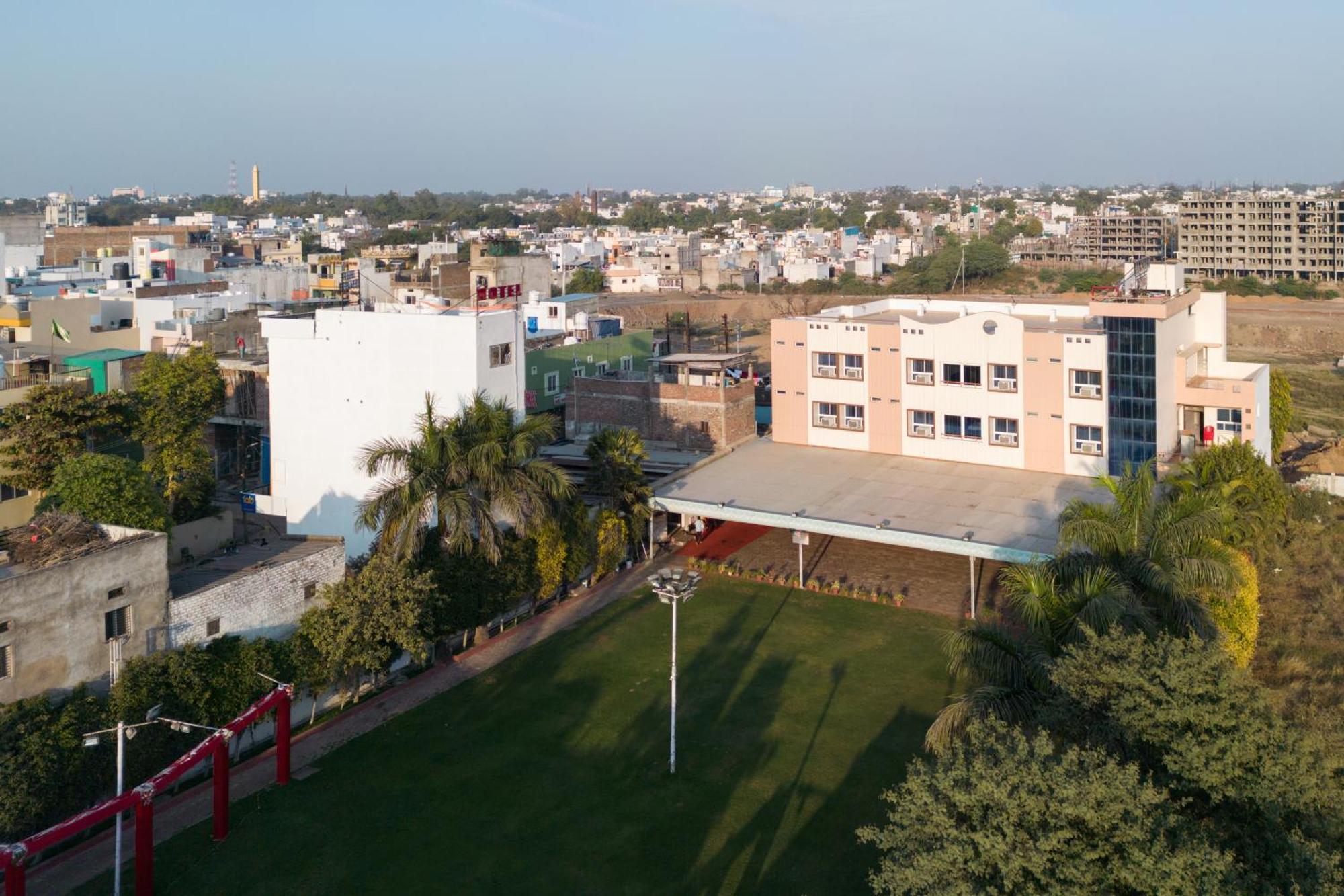 Ruchishree Garden Hotel Ujjain Luaran gambar